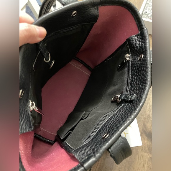 Salvatore Ferragamo Gancini Leather Tote - Picture 16 of 16